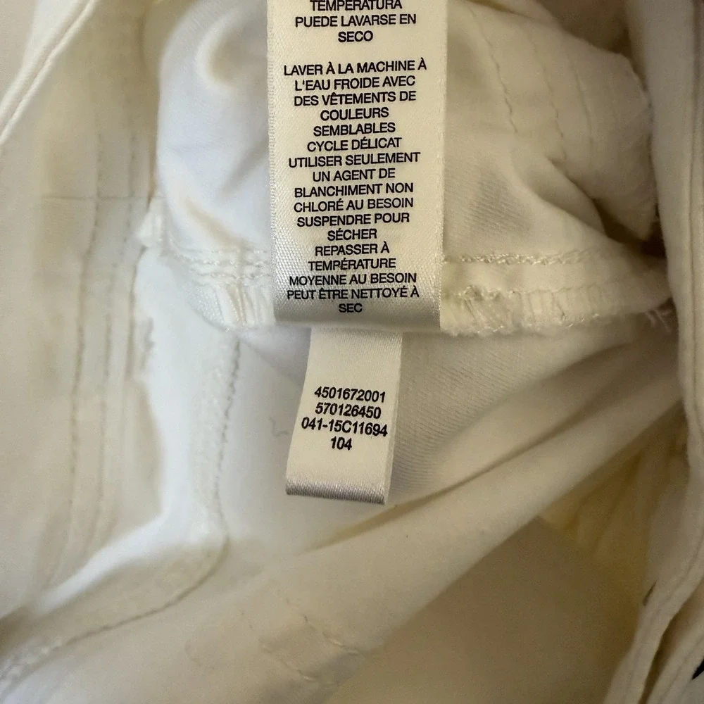 chicos stretch tapered jeans Size 25 Cream White Tapered Knee Hemmed Style Pants